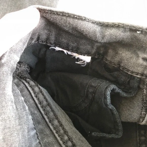 True Religion Jeans - Picture 10 of 11